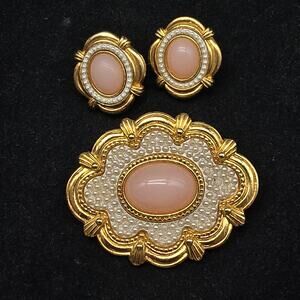 Avon 1988 Victorian Spring Brooch Earrings Set Pink Faux Seed Pearls Gold Tone
